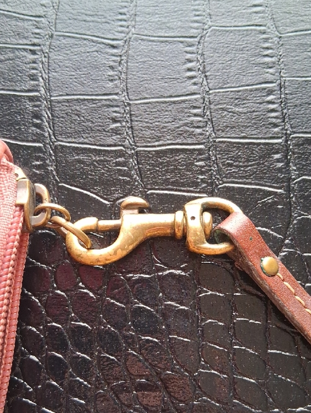 Vintage Coach Pink Leather Studded Wristlet - Picture 10 of 12